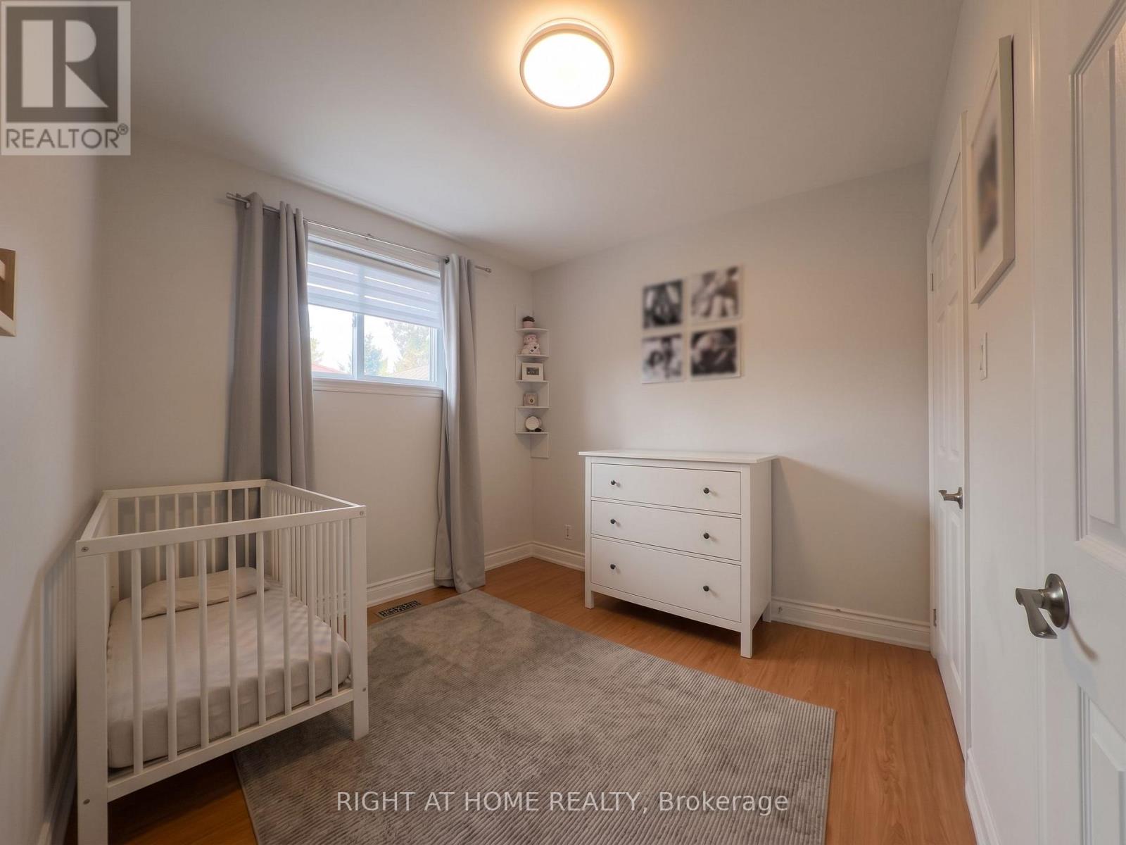 35 KNOWLES CRESCENT, Aurora (Aurora Highlands) — photo 11