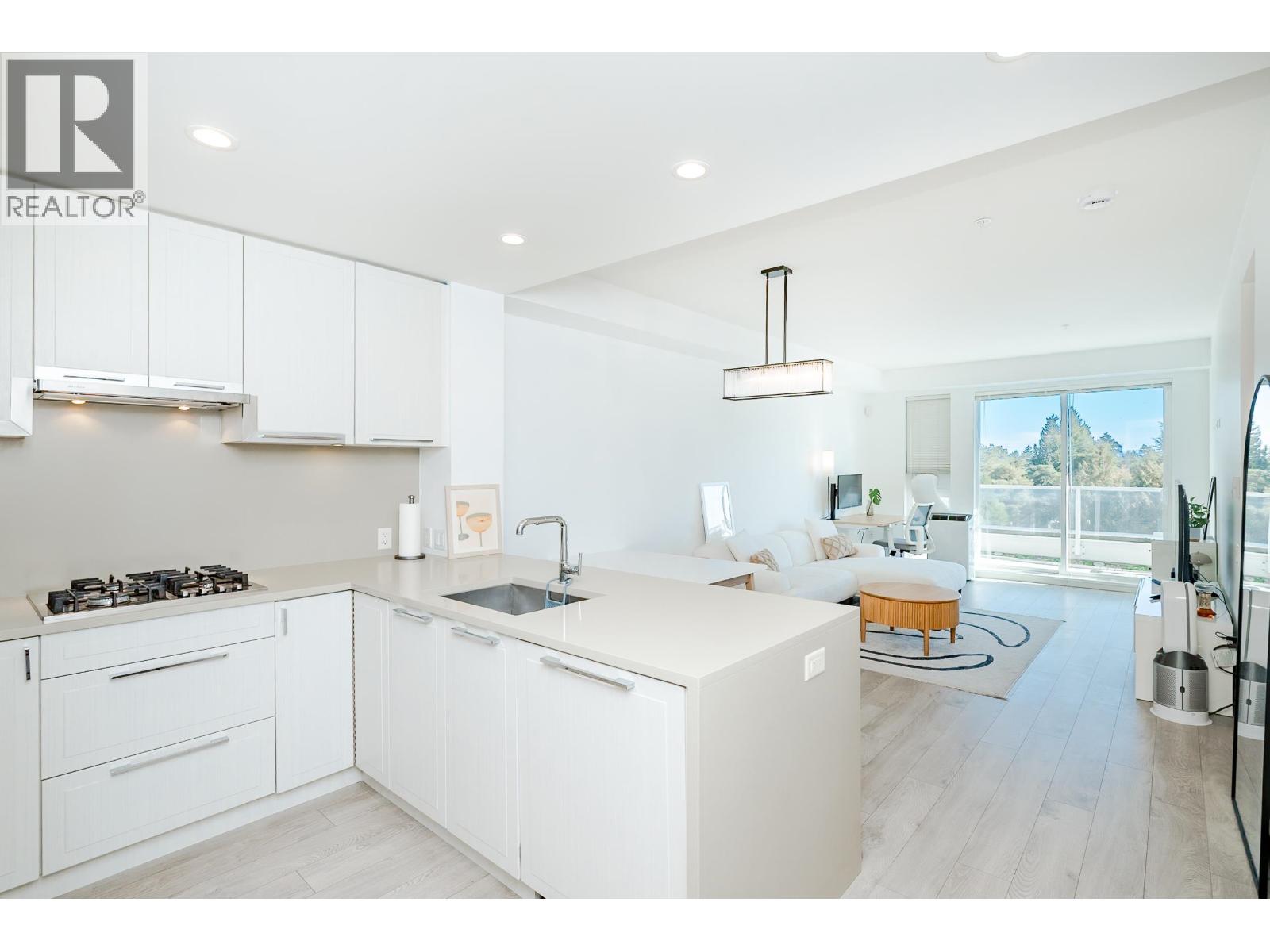 Photo of 602 6677 CAMBIE STREET 18