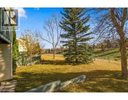 309 Sandringham Road Nw, Calgary, AB T3K3Z1 Photo 20