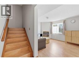309 Sandringham Road Nw, Calgary, AB T3K3Z1 Photo 16