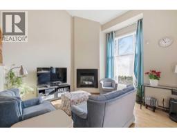 4pc Bathroom - 309 Sandringham Road Nw, Calgary, AB T3K3Z1 Photo 9