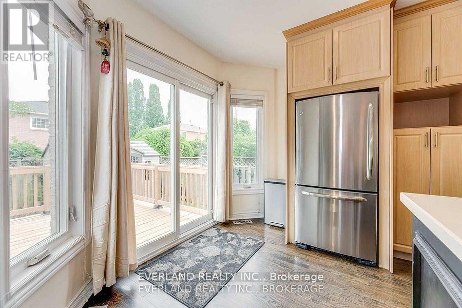 249 NOTTINGHAM DR DRIVE, Oakville (CP College Park) — photo 9