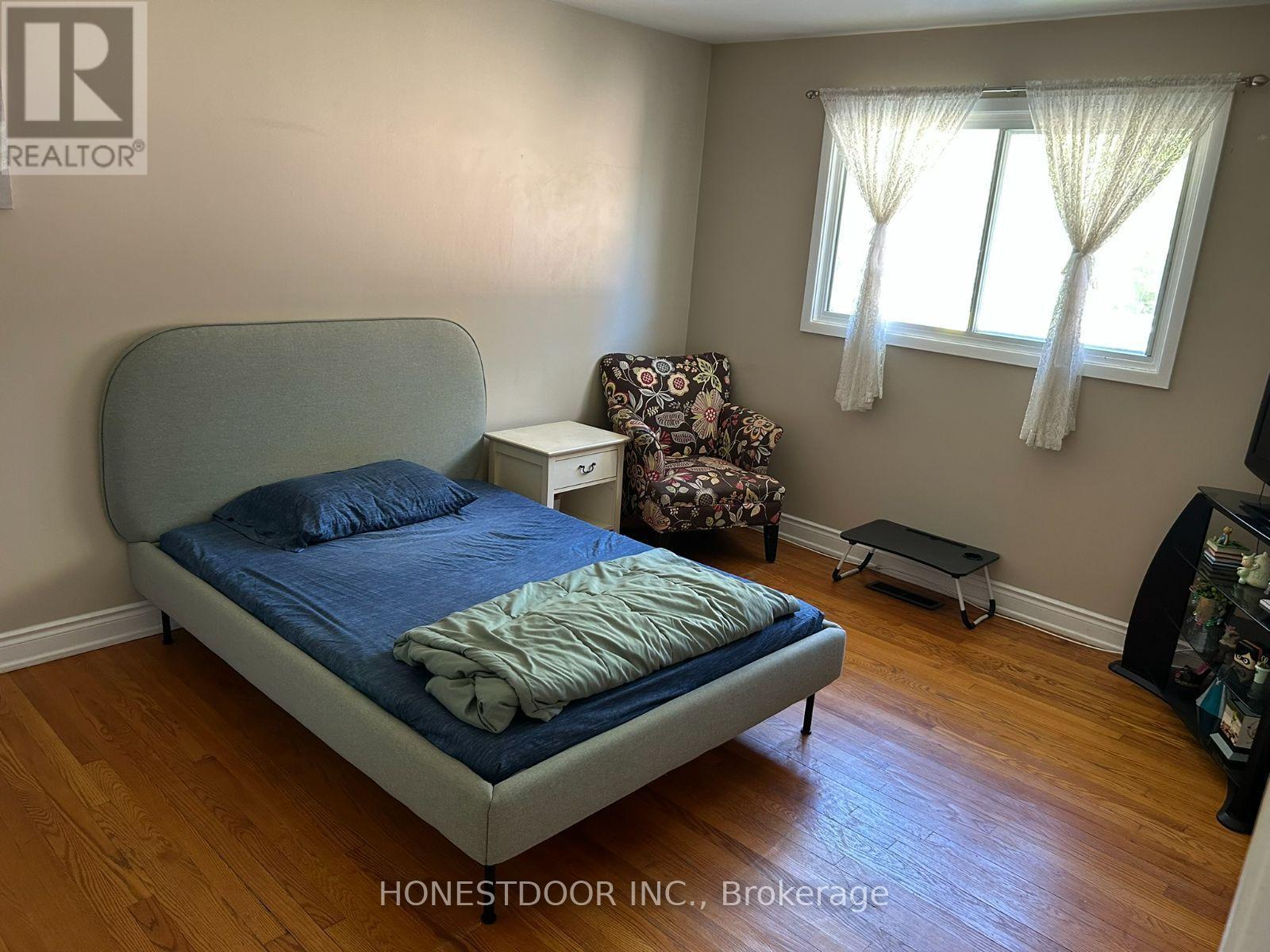 92 DOANE STREET, Ottawa — photo 8