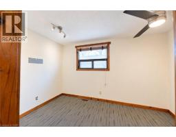 28 Shadyside Avenue, Hamilton, ON L8V3E3 Photo 17