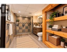 28 Shadyside Avenue, Hamilton, ON L8V3E3 Photo 30
