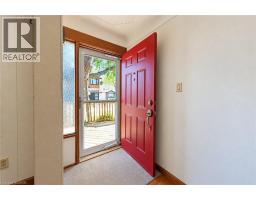 4pc Bathroom - 28 Shadyside Avenue, Hamilton, ON L8V3E3 Photo 6