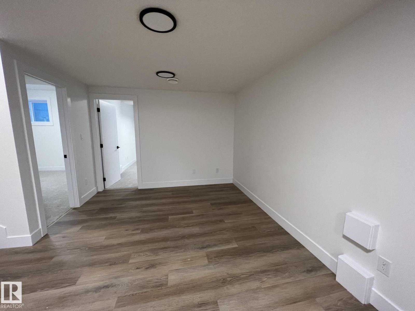 Property photograph 3 for MLS E4509464