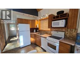 434 Dunshire Dr, Gabriola Island, BC V0R1X2 Photo 7