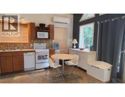 434 Dunshire Dr, Gabriola Island, BC V0R1X2 Photo 9