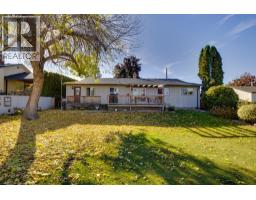 Bedroom - 4850 Chatham Road, Kelowna, BC V1X6M2 Photo 9