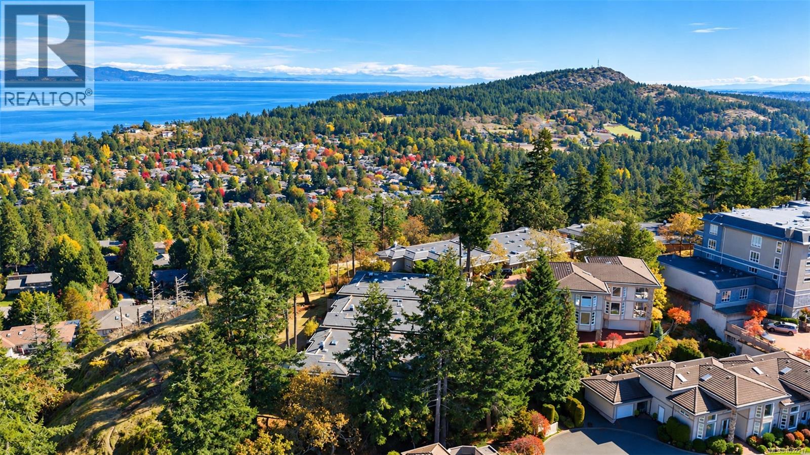 #10 942 Boulderwood Rise - 10