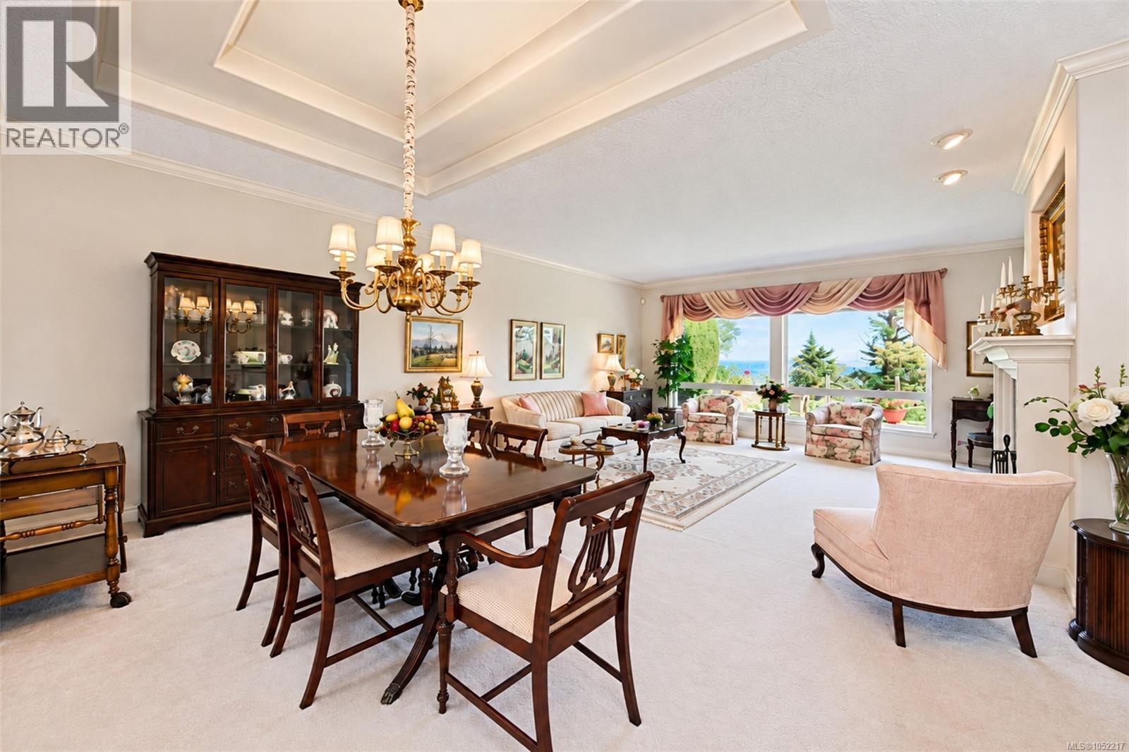 10 942 Boulderwood Rise, Saanich