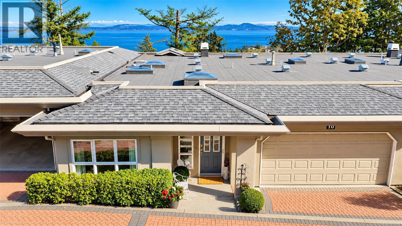 #10 942 Boulderwood Rise - 2