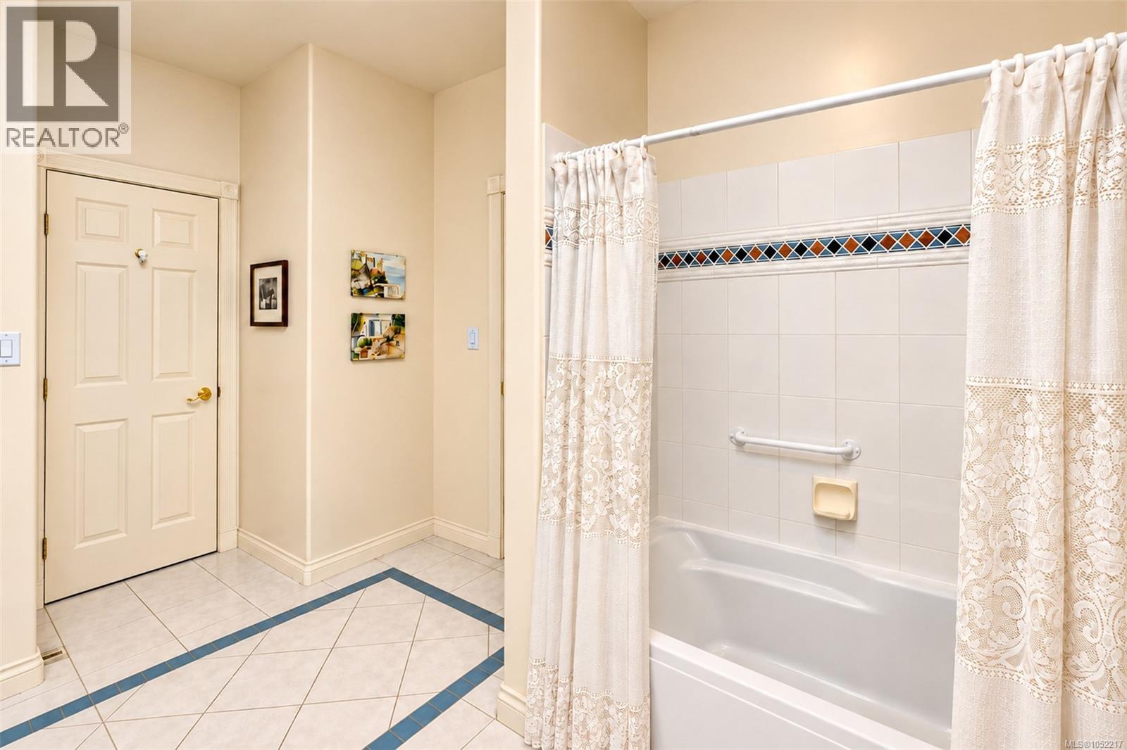 #10 942 Boulderwood Rise - 30