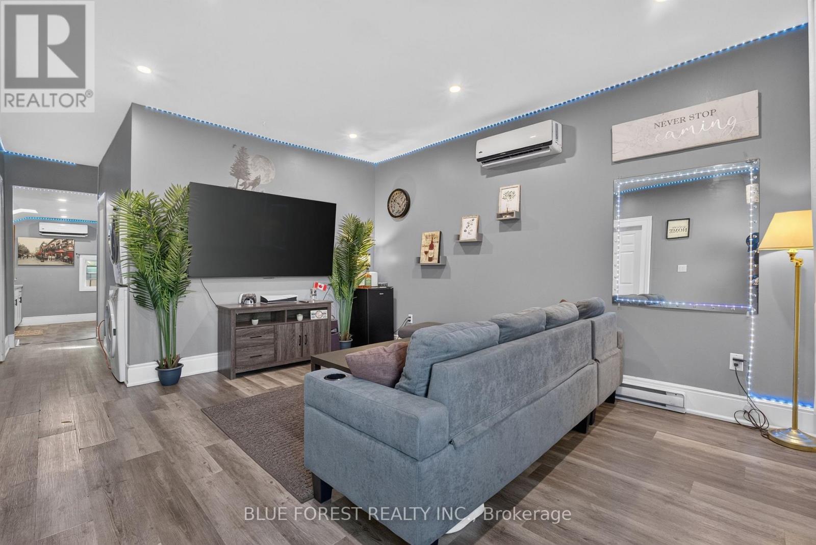 225 SIMCOE STREET, London East (East K) — photo 4