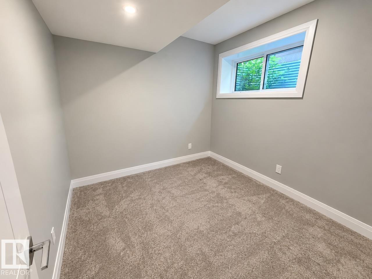 Property photograph 5 for MLS E4509700
