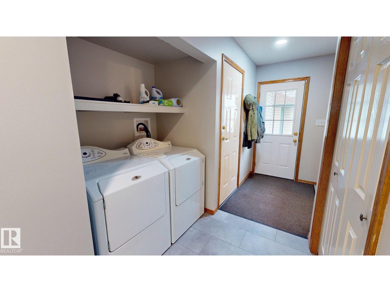 15 Belmont Drive, photo 16