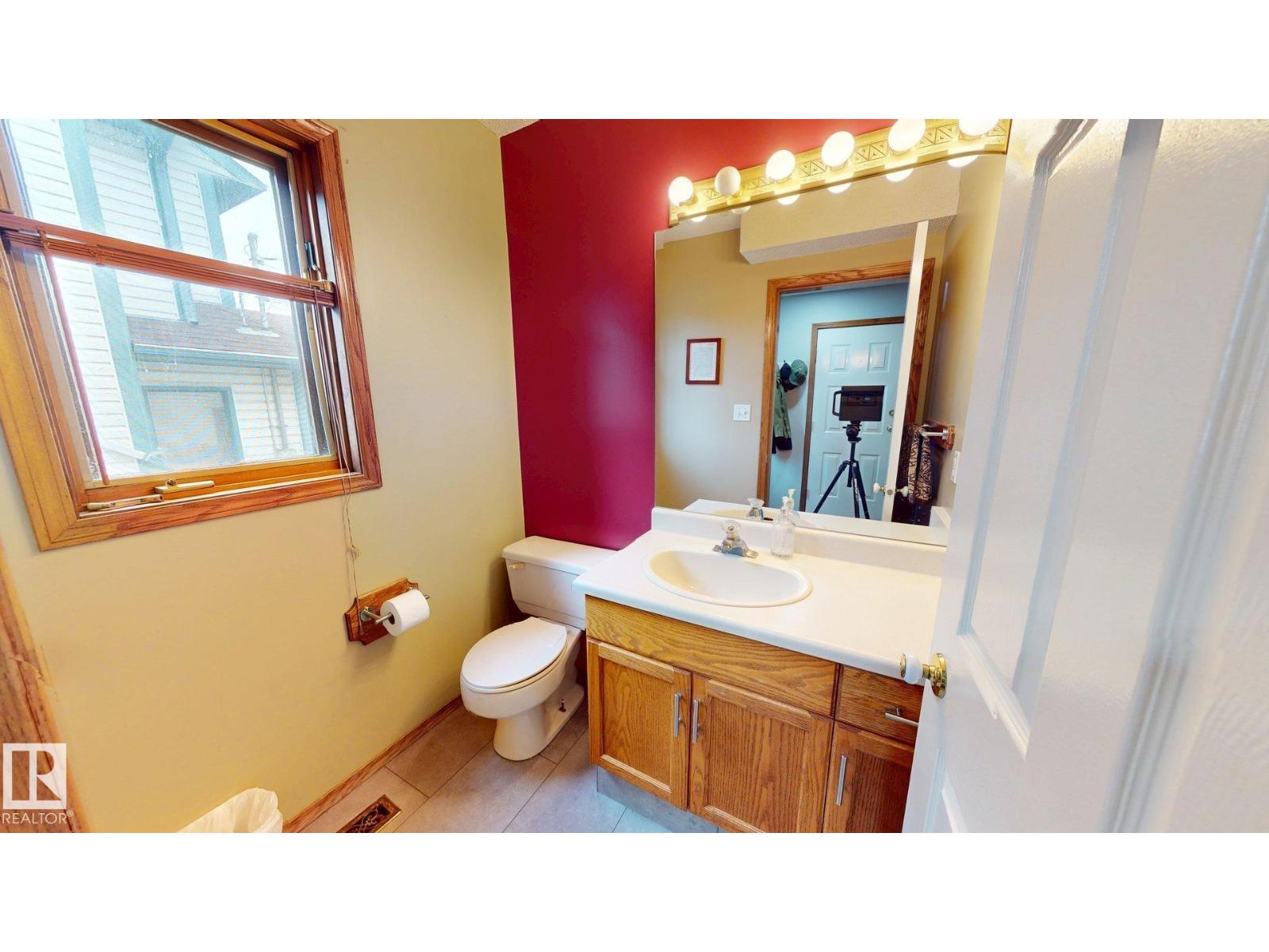 15 Belmont Drive, photo 17