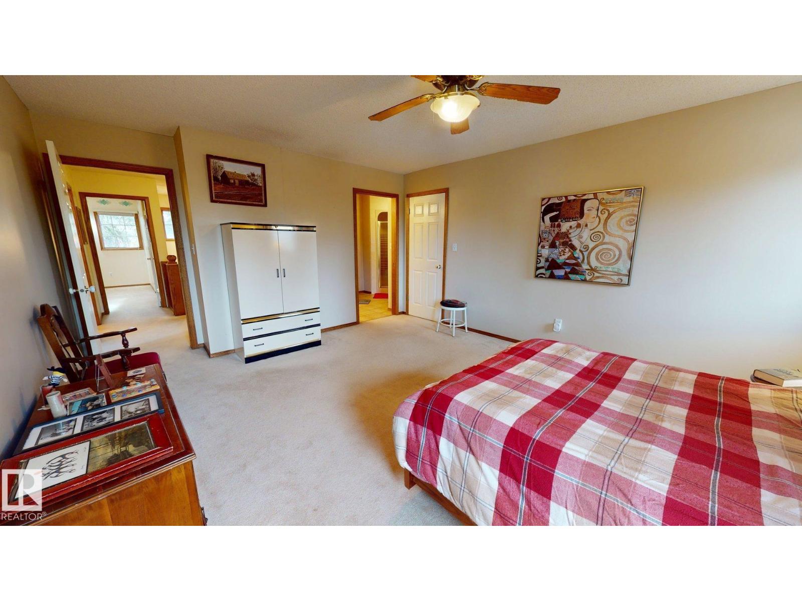15 Belmont Drive, photo 21