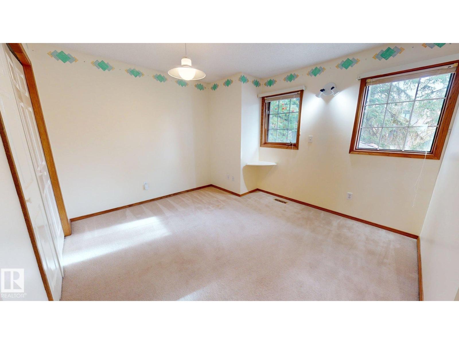 15 Belmont Drive, photo 27