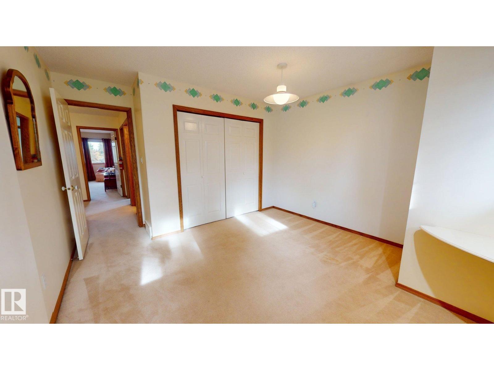 15 Belmont Drive, photo 28