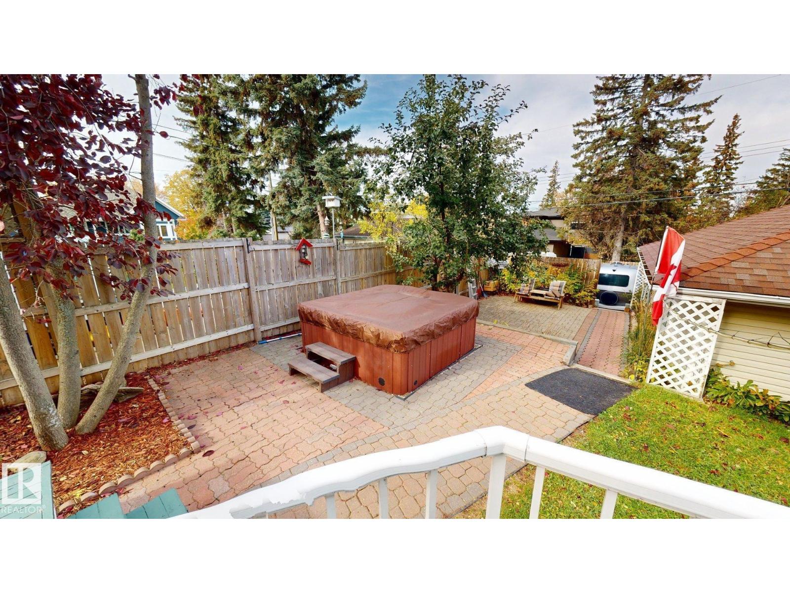 15 Belmont Drive, photo 32