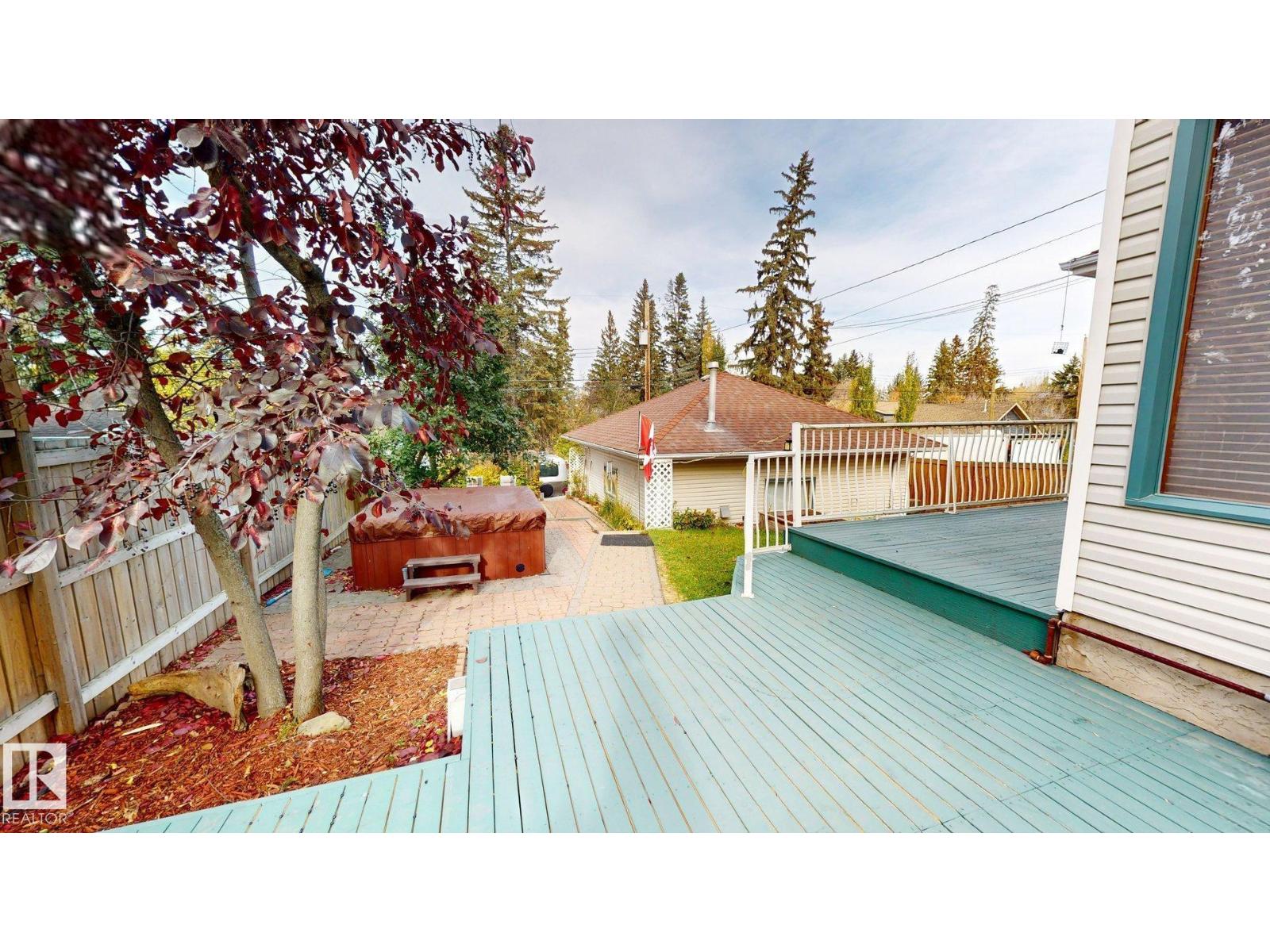15 Belmont Drive, photo 35