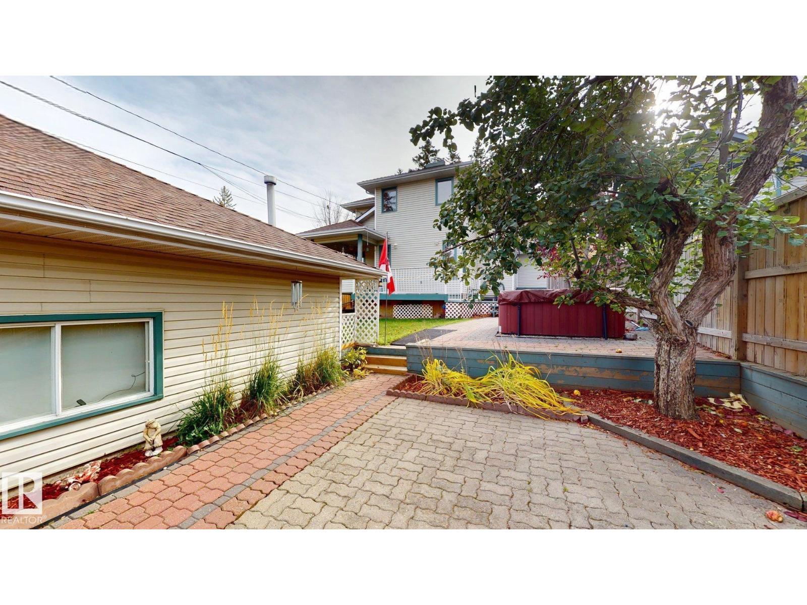 15 Belmont Drive, photo 39