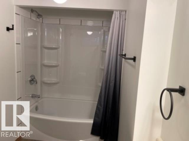 15 Belmont Drive, photo 47