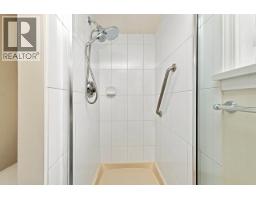 214 121 W 29 Street, North Vancouver, BC V7N4L6 Photo 24