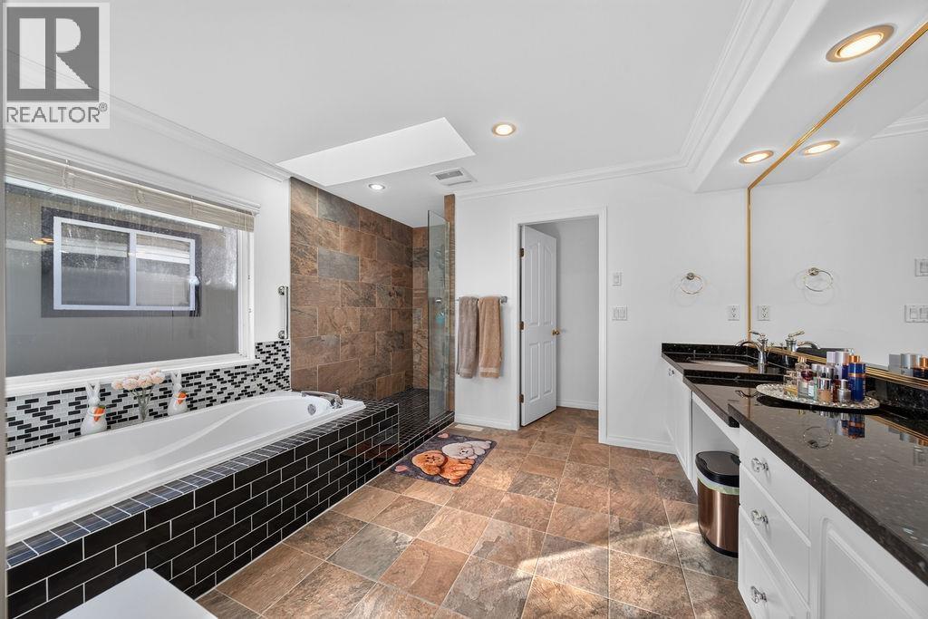 Photo of 246 PARKSIDE DRIVE 23