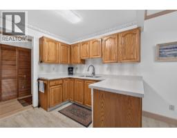Dining room - 1229 Bernard Avenue Unit# 102, Kelowna, BC V1Y6R3 Photo 8