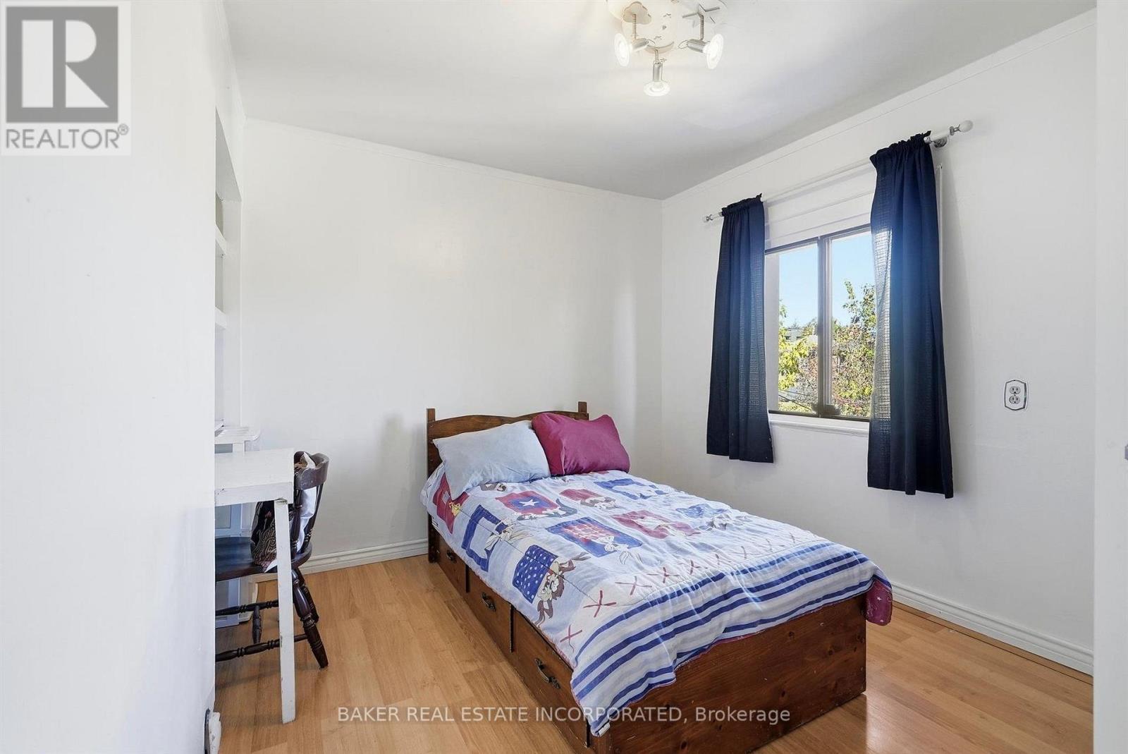1867 DUFFERIN STREET - 22