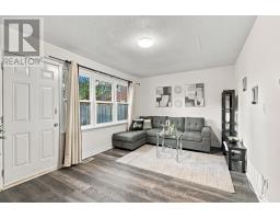 38 Eden Park, Brampton, ON L6T3A5 Photo 9