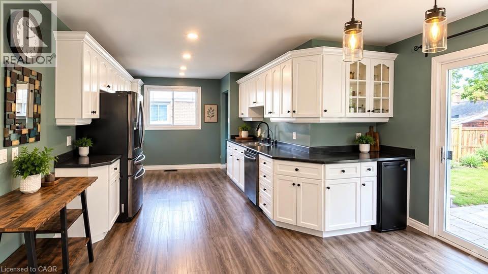 137 COUNTRY CLUB Drive, Guelph — photo 7