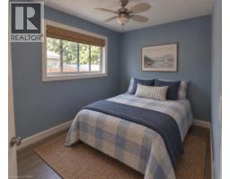 Kitchen - 137 Country Club Drive, Guelph, ON N1E3K8 Photo 11