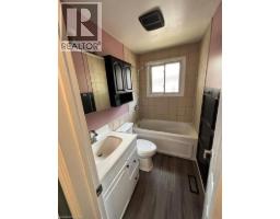 137 Country Club Drive, Guelph, ON N1E3K8 Photo 13