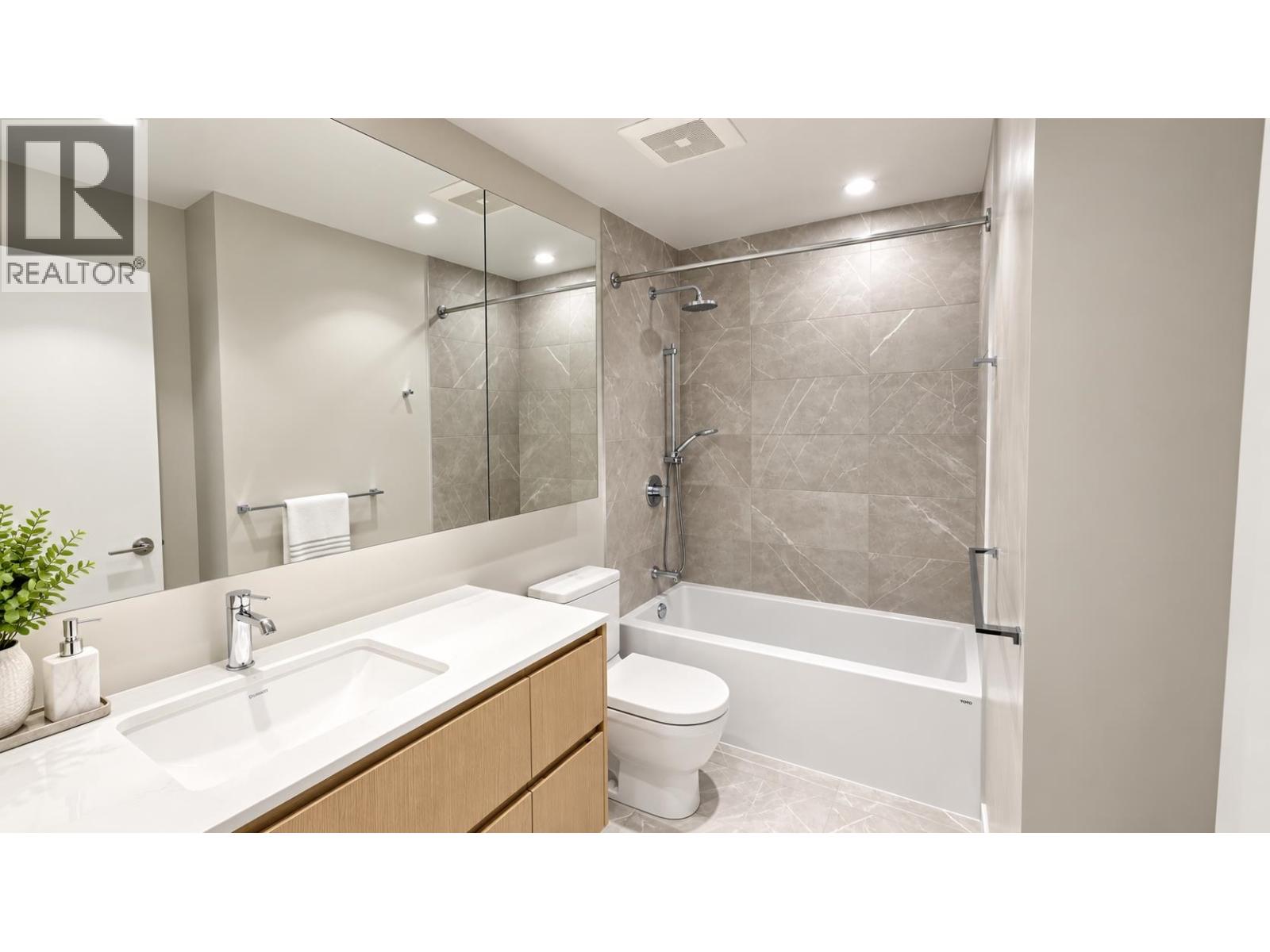 Photo of 113 1500 FERN STREET 10