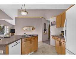 Recreation room - 4615 151 Av Nw, Edmonton, AB T5Y3A1 Photo 10