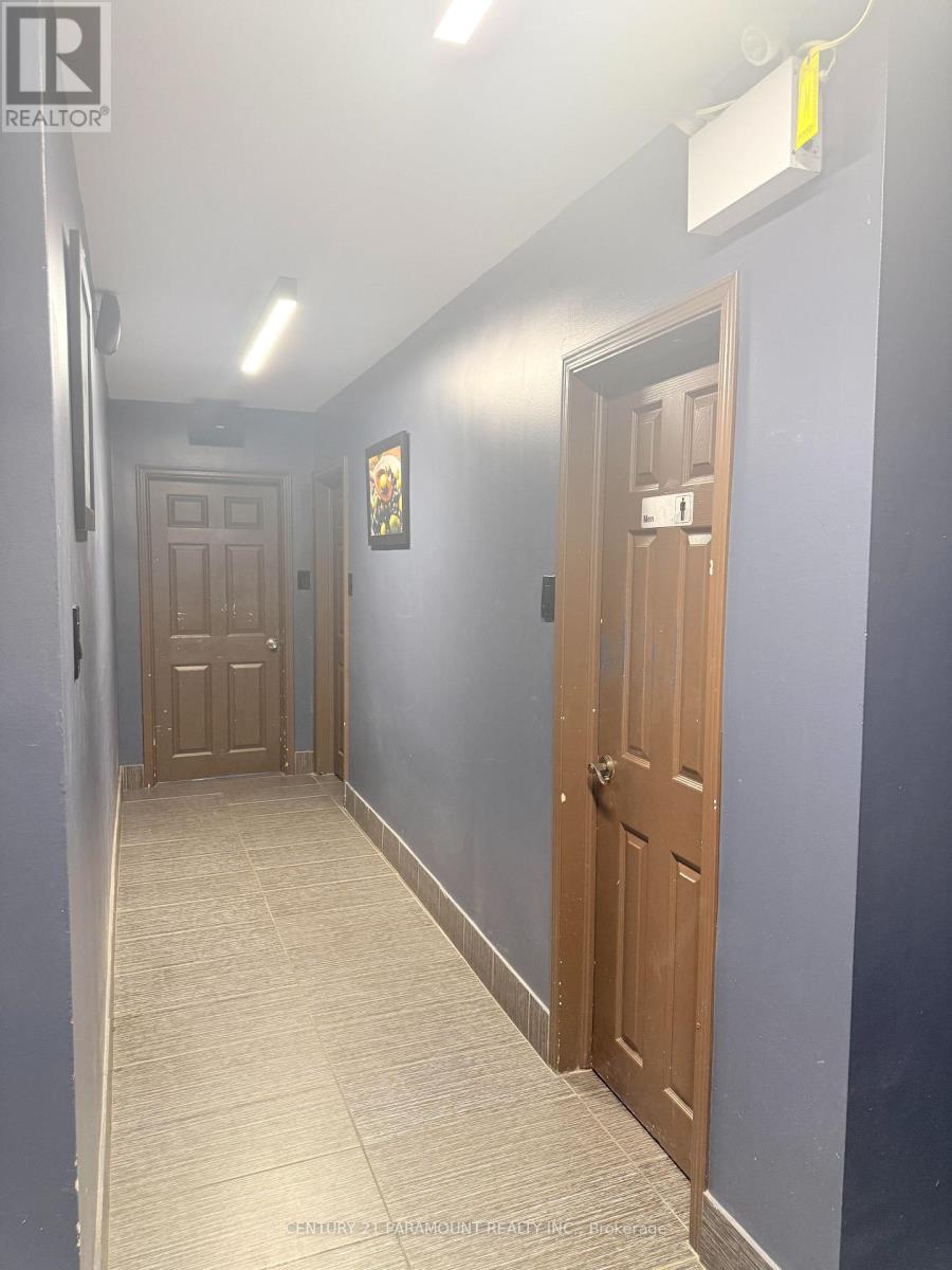 3081 Kingston photo 4
