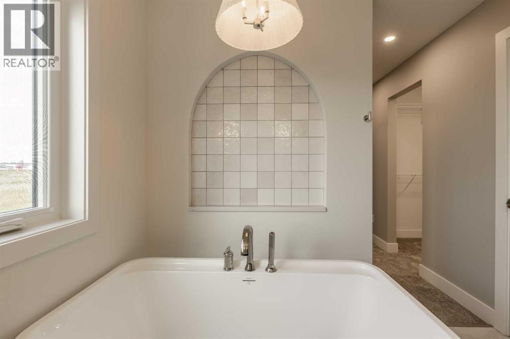 382 Canyon Meadows Road W, Lethbridge — photo 18