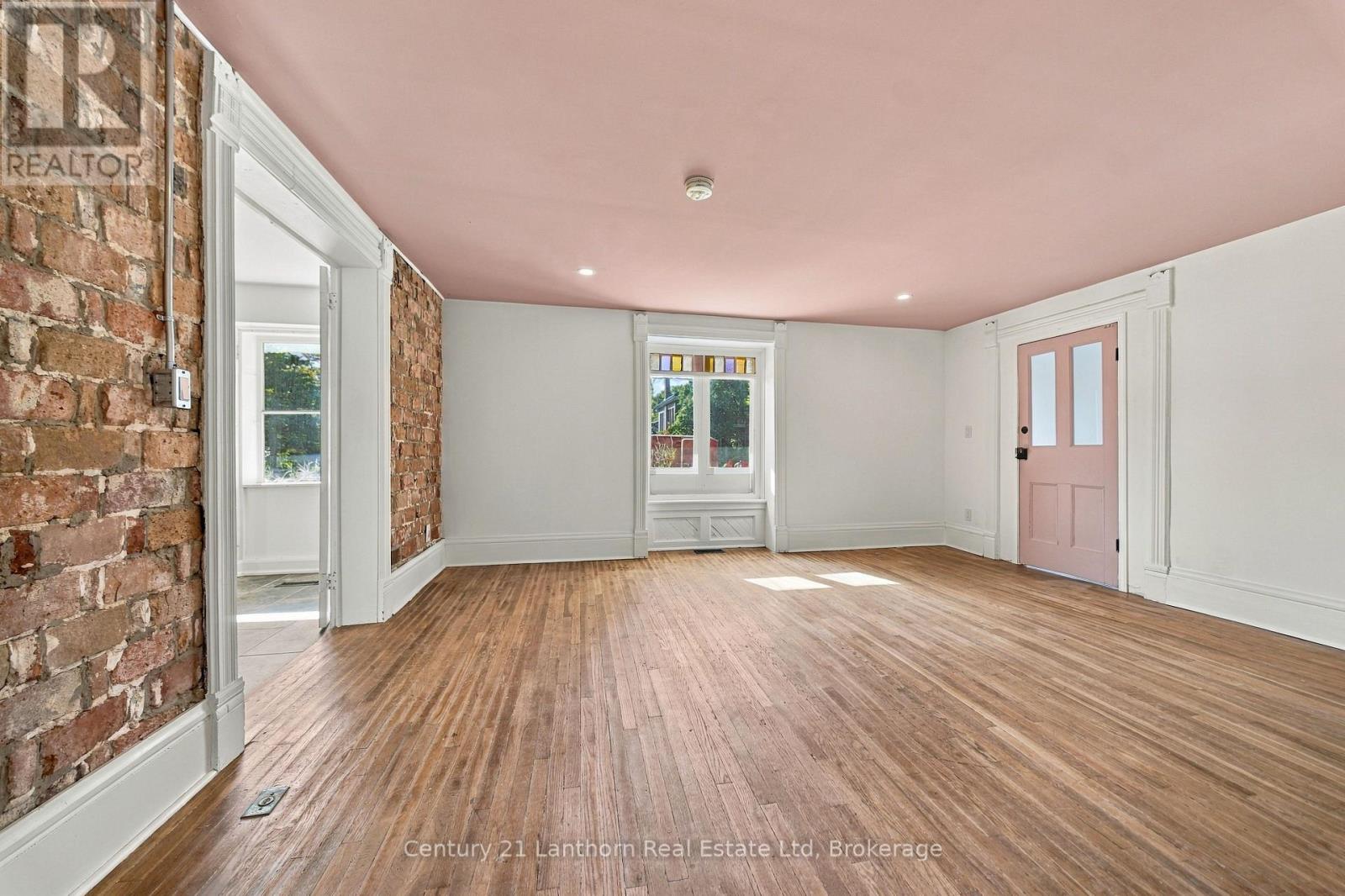 B - 260 WELLINGTON MAIN STREET, Prince Edward County (Wellington Ward) — photo 2