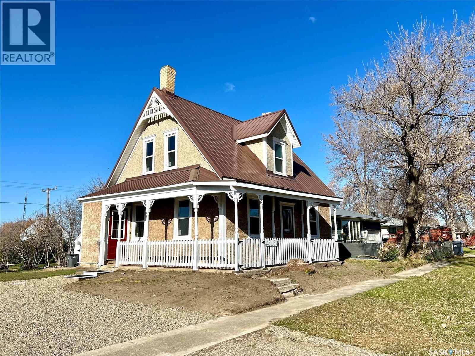 315 3rd STREET, Frobisher
