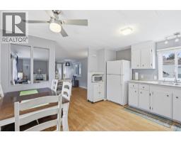 11 Mars Drive, Kamloops, BC V2B1B3 Photo 10