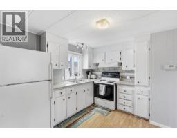 11 Mars Drive, Kamloops, BC V2B1B3 Photo 6
