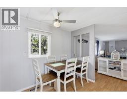 11 Mars Drive, Kamloops, BC V2B1B3 Photo 9