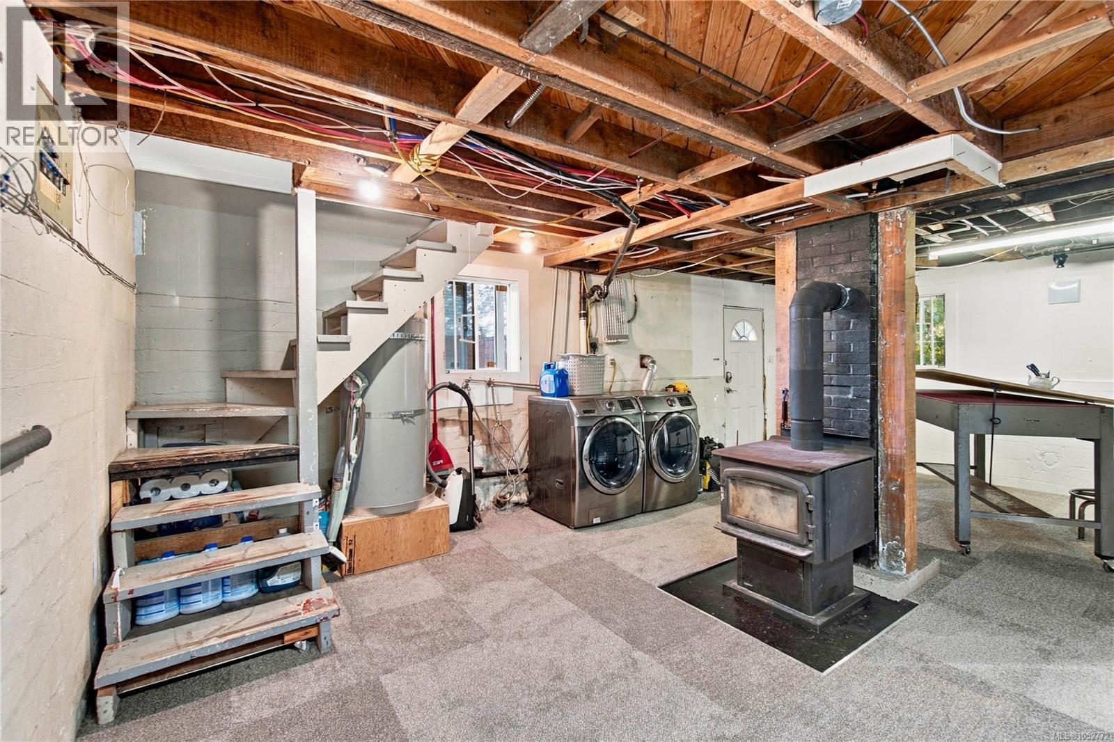 519 Duke St - 29