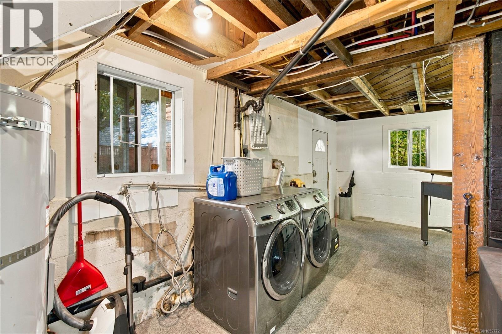 519 Duke St - 30