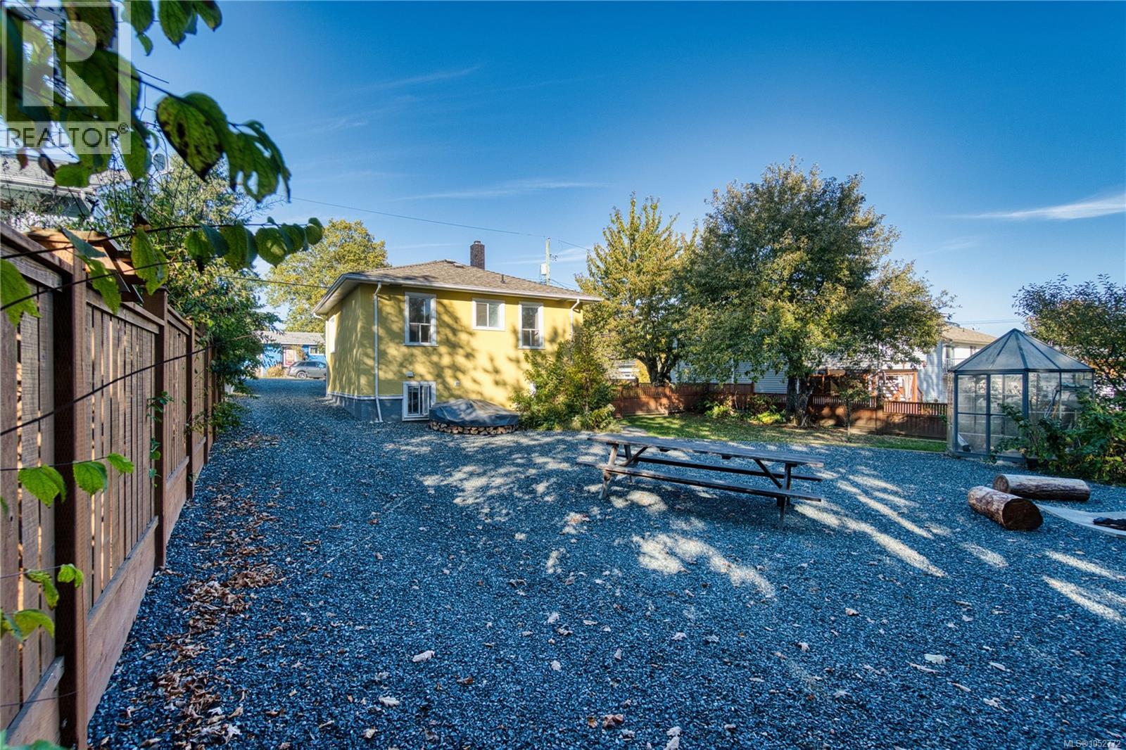 519 Duke St - 46