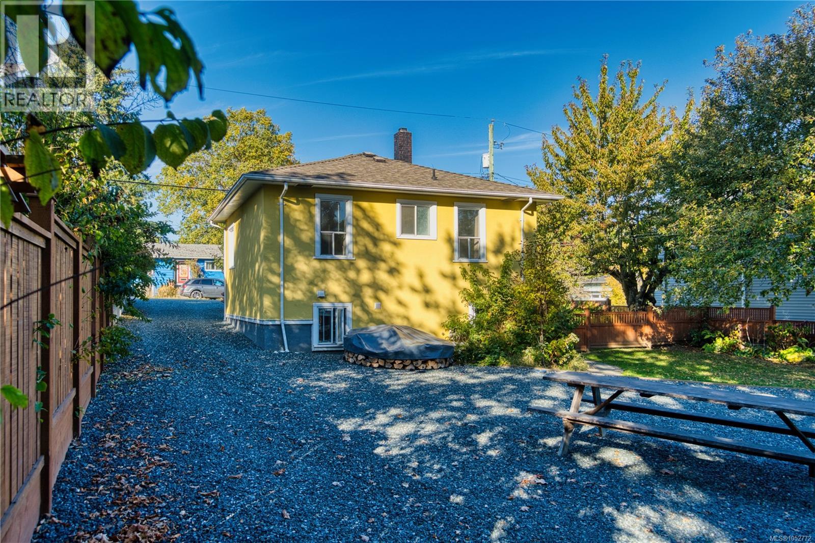 519 Duke St - 47